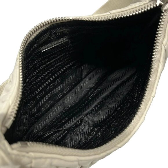 Auth PRADA Gathered Bag Cream Leather Shoulder Bag - Picture 14 of 16